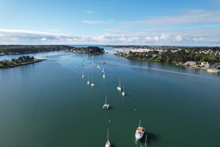 Carnac, Crach, La Trinité-sur-Mer, Réalisation d'un sentier côtier