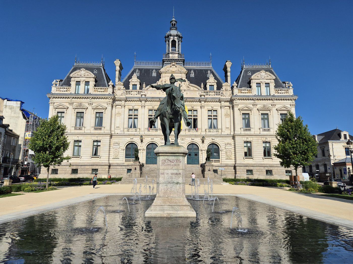 Vannes, La fontaine de l'Hôtel de Ville